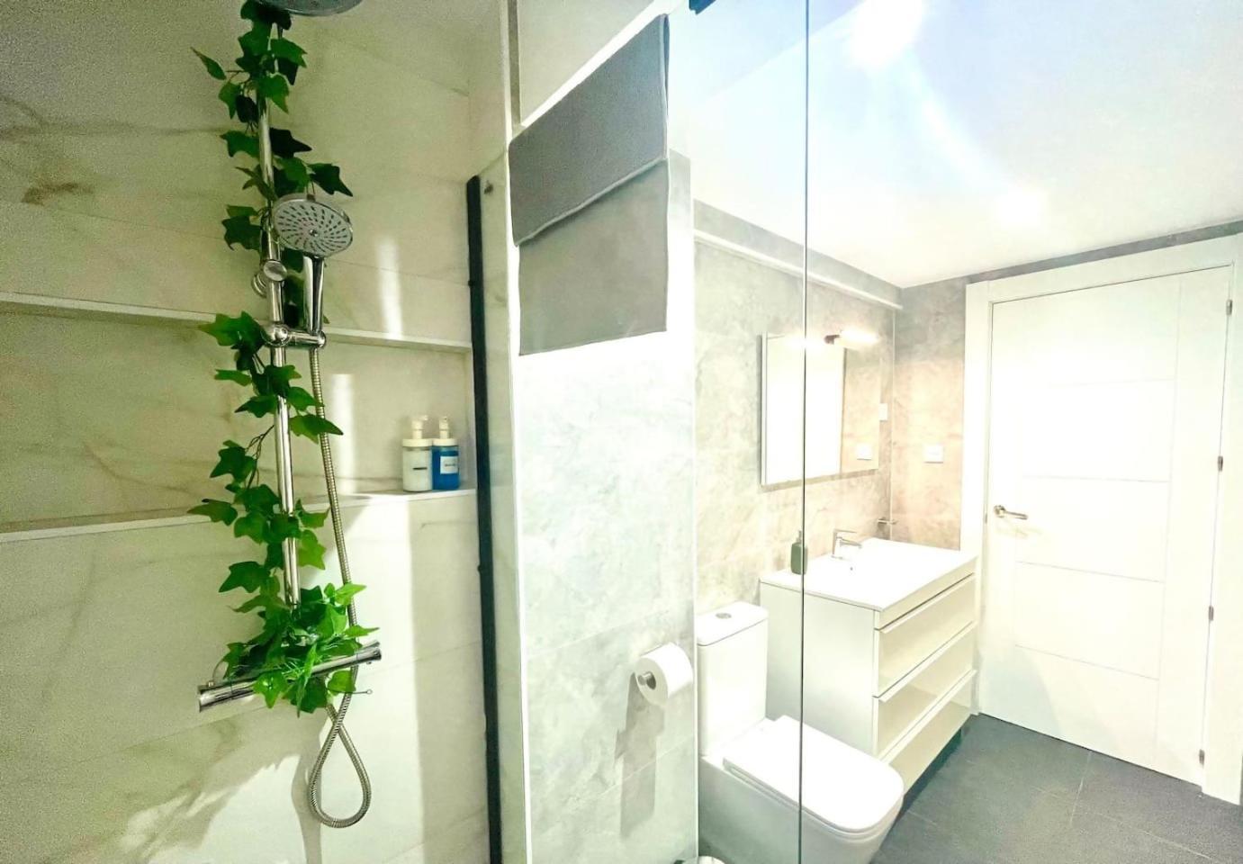 Moderno Apartamento Cerca Del Metro Bilbao Ngoại thất bức ảnh